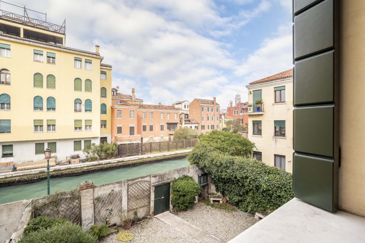 Tolentini Canal View & Terrace By Wonderful Italy Венеция Екстериор снимка
